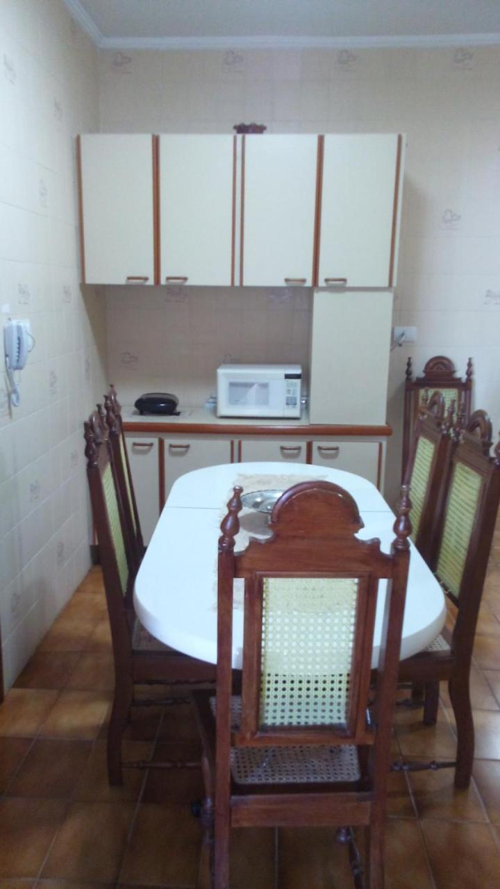Apartamento Frente Para O Mar ,50 M Da Praia , Ar Condicionado Todos Quartos غوارويا المظهر الخارجي الصورة
